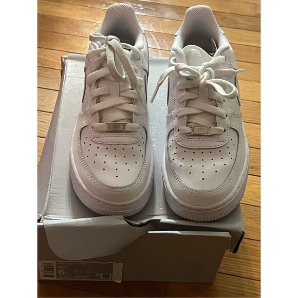 Air Force 1 LE (GS) 6Y White - Picture 6 of 11